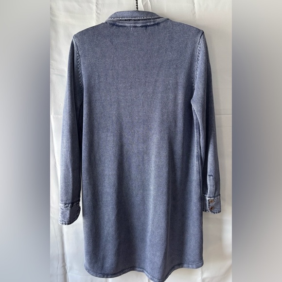 PBJ Blues Snap Tunic Cardigan- Denim Indigo - Picture 2 of 9